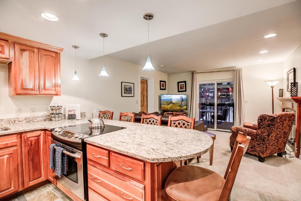 Frisco House | Mountainside Pineview Condo Cozy Frisco Retreat