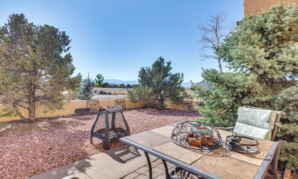 Pueblo West House | Mtn Views & Private Courtyard: Home in Pueblo West
