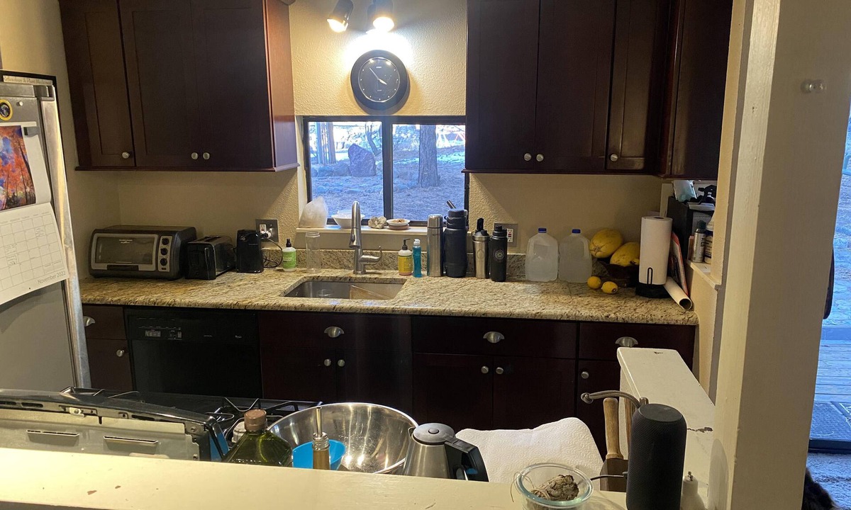 Baca Grande Bed & Breakfast | Mystic Mountain Retreat House, Shekina 5 rooms 8 beds