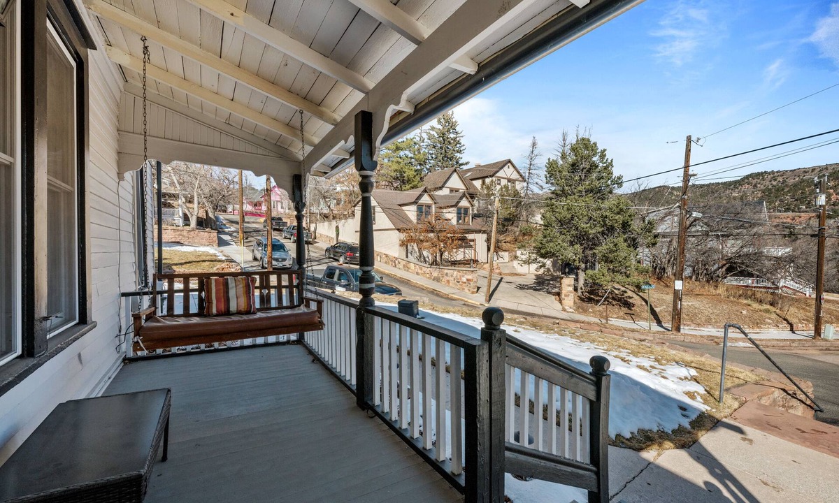 Manitou Springs House | New Listing! "Pikes Peak or Bust" - Grill /Patio
