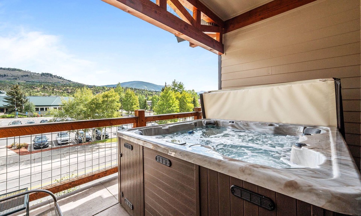Willow Grove Condo | New Listing! River's Edge Condo - Private Hot Tub - Deck - Ideal Location