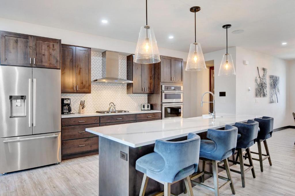 Winter Park House | New River Front Luxury Villa 238 I Hot Tub I Great Views I Best Price I FREE Adventures Daily