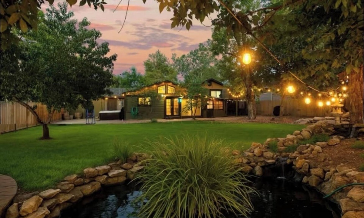 Wheat Ridge House | Oasis Backyard near Red Rocks: HotTub, GameRoom, Gym, FirePit & Vibes