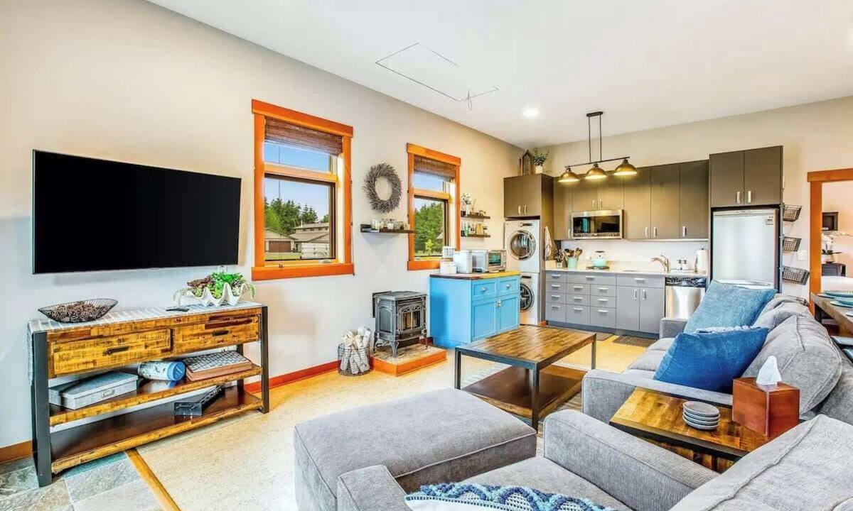 Sequim Cottage | Olympic Discovery · Mountain View, Hot Tub, Olympic NP, Golf!