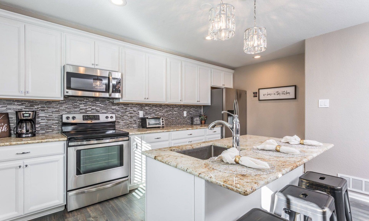 Colorado Springs House | On Sale! Gorgeous Garden of the Gods Getaway!