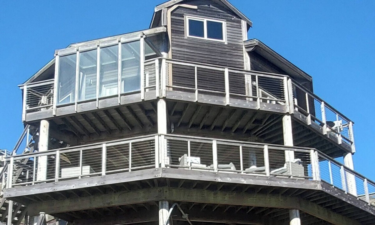 Dillon Beach House | Panoramic Ocean Views walk to the Beach