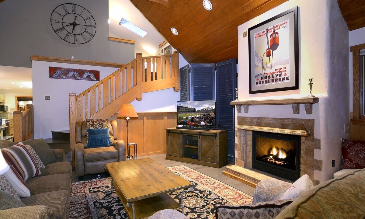 Crested Butte House | Parkside Retreat/Perfection only 1.5 blocks to Shuttle W/Hot Tub & Fireplace