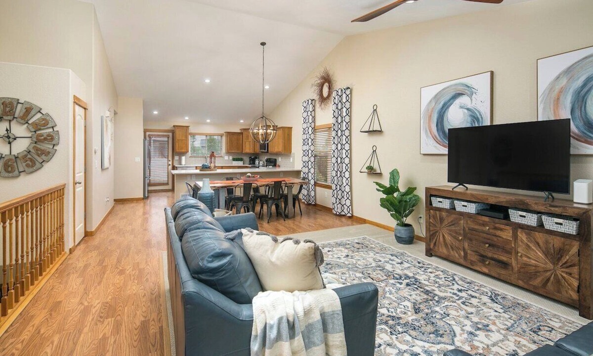 Windsor House | Parkview Retreat Summ