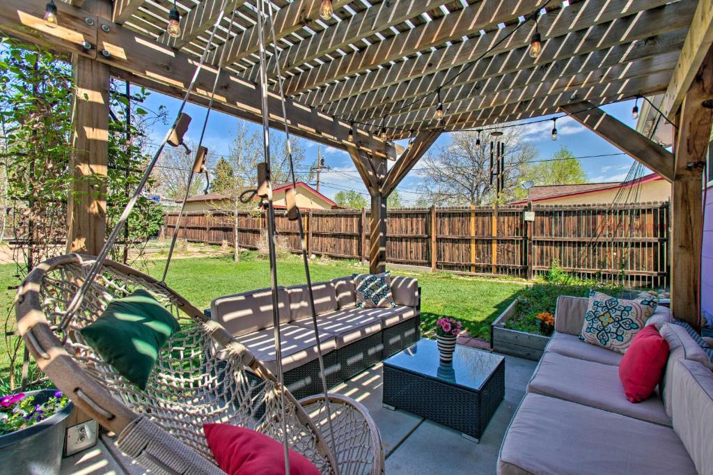 Ruby Hill House | Patio, Grill and Yard Cozy Denver Abode!