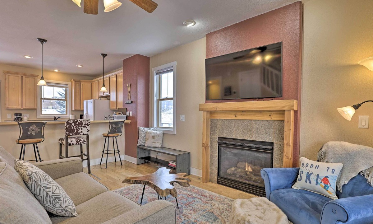 Grand Elk Ranch House | Peaceful Granby Home w/ Deck < 3 Mi to Ski & Golf!