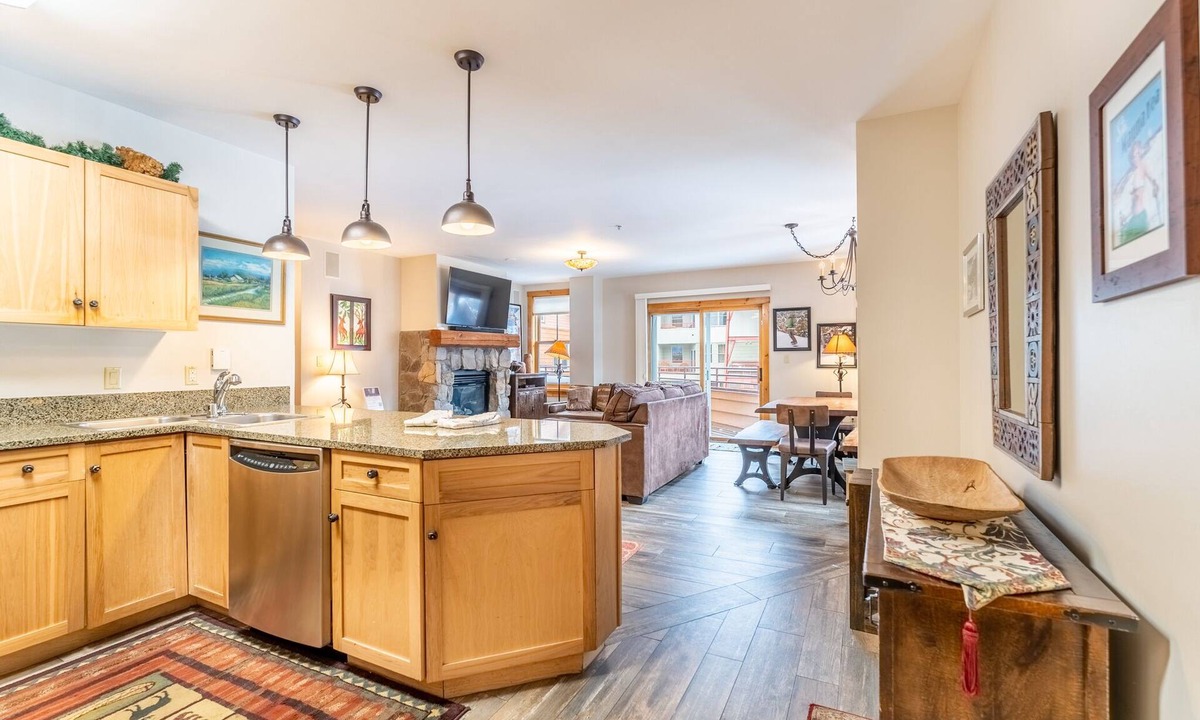 Buffalo Lodge | River Run