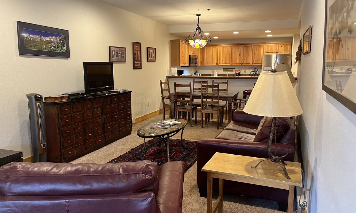 Mountain Village Condo | Pet-Friendly 1-Bedroom Condo With Pool, Hot Tubs