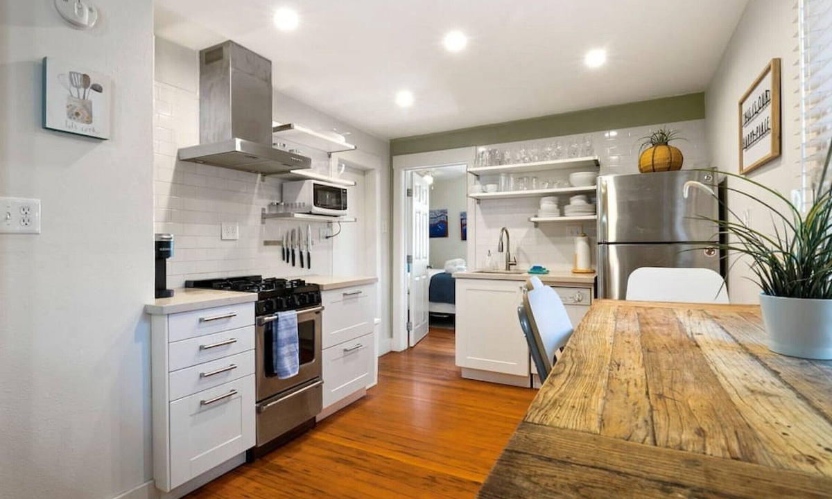 Old North End House | PET FRIENDLY / The Carriage House / Historic District Downtown COS