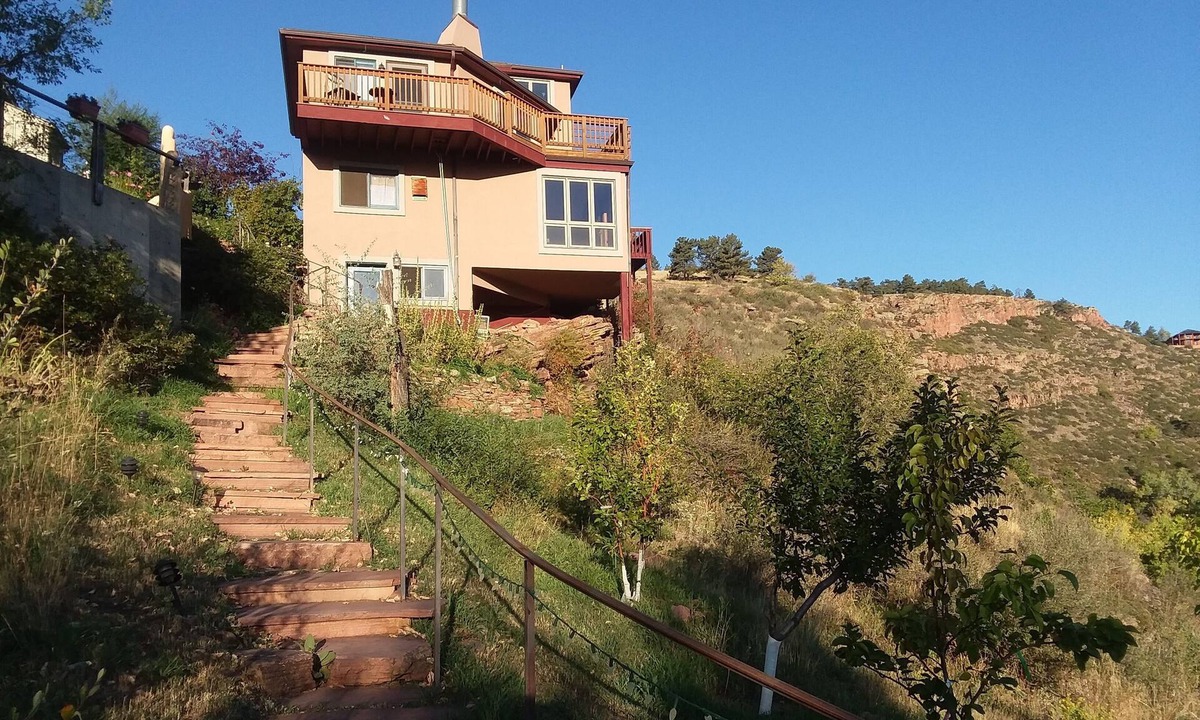 Lyons House | Peter's Cliff House