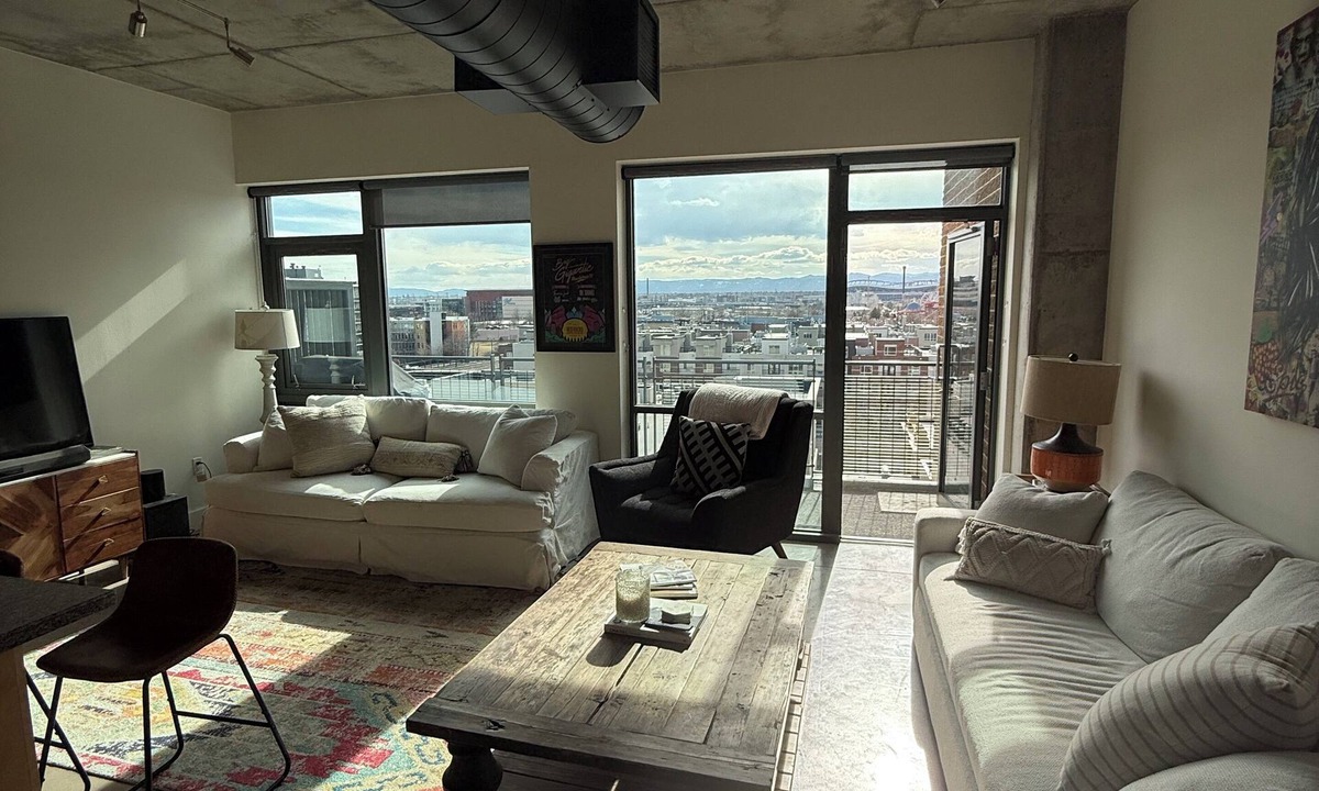 LoDo Condo | PH Condo. Amazing Views with Private Balcony. Walk to everything!