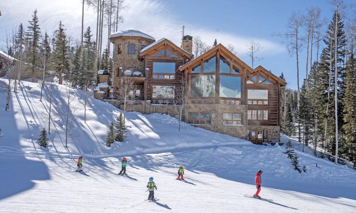 Mountain Village House | PICTURE PERFECT- Stunning Ski-In/Out Trailside Manor Perfect for Groups