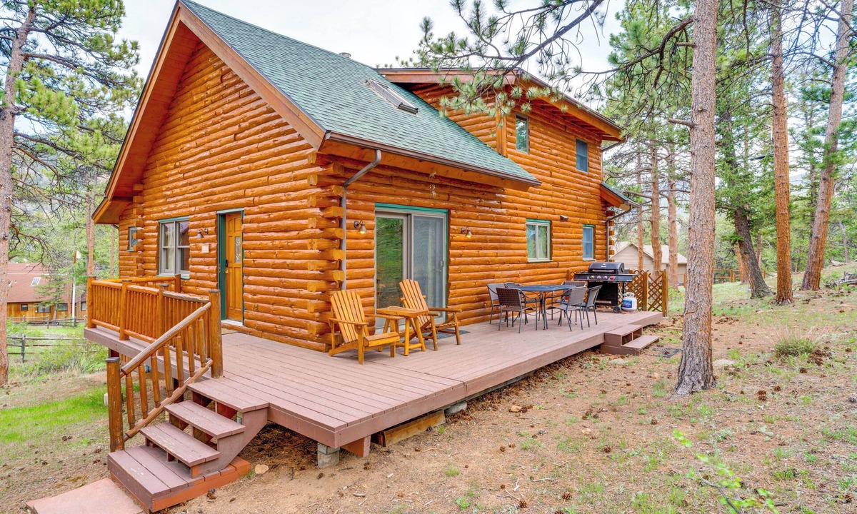 Carriage Hills Cabin | Picturesque Log Cabin in Estes Park: 9 Mi. to RMNP