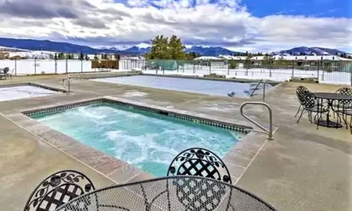 Fraser Condo | Pines at Meadow Ridge