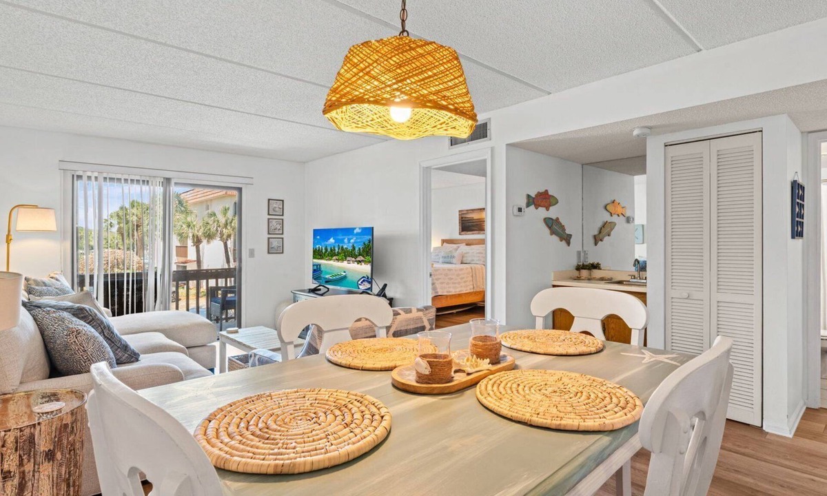 St. Augustine Beach Condo | Poolside St. Augustine Condo – Walk to Beach, Sleeps 4