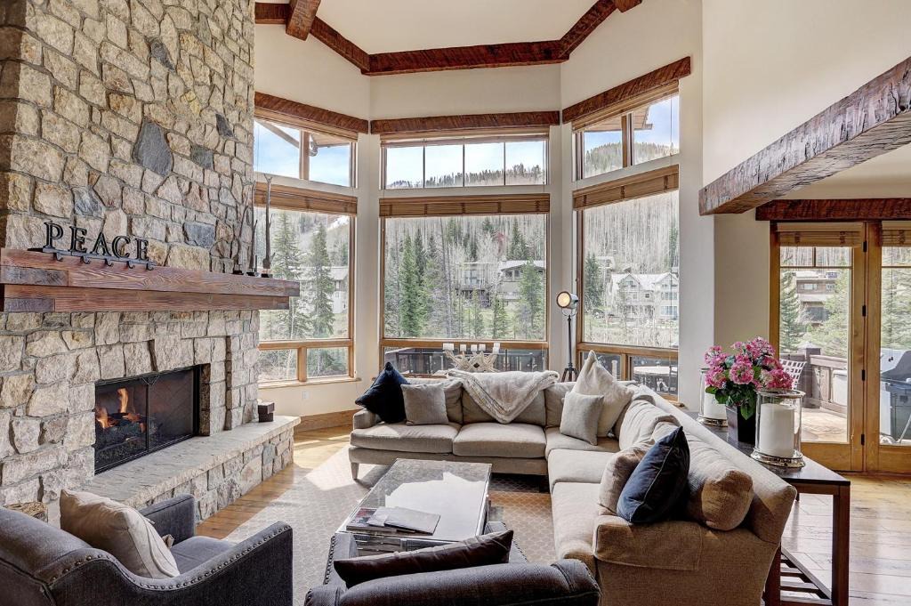 Gore Creek Place House | Private Gore Creek Townhome