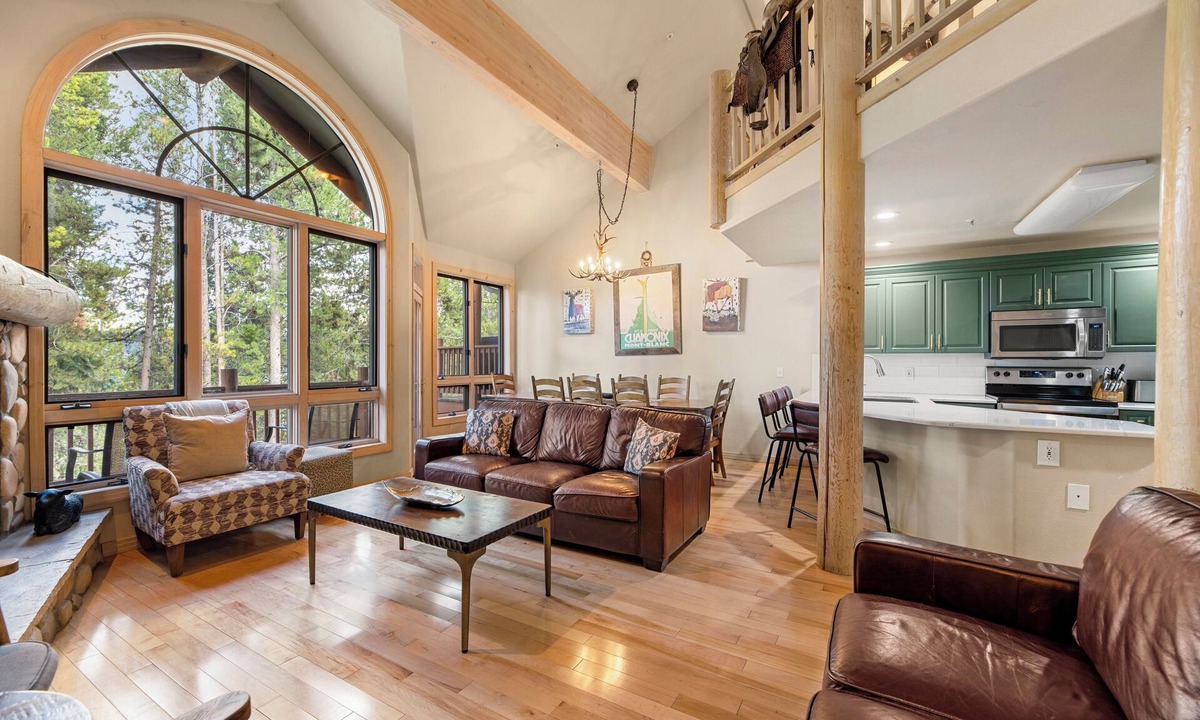 Four O'Clock House | Private Hot Tub, Walk to Chairlift/Main St/Hiking