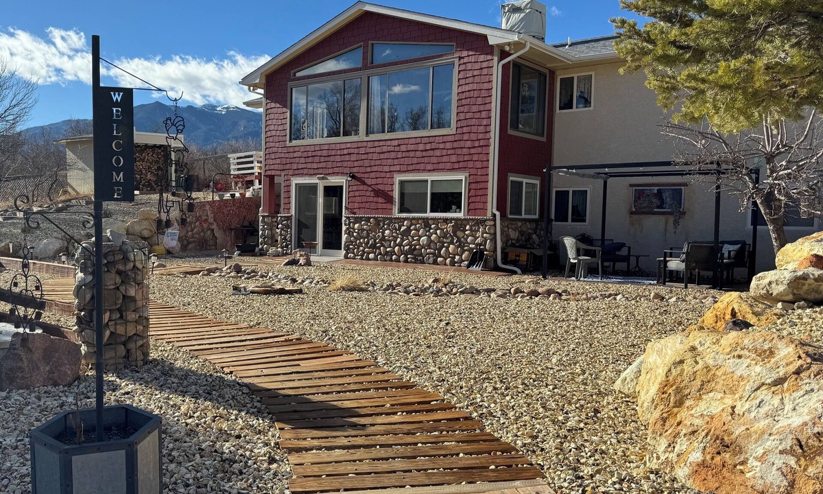 Rye Apartment | Private, quiet, creekside apartment