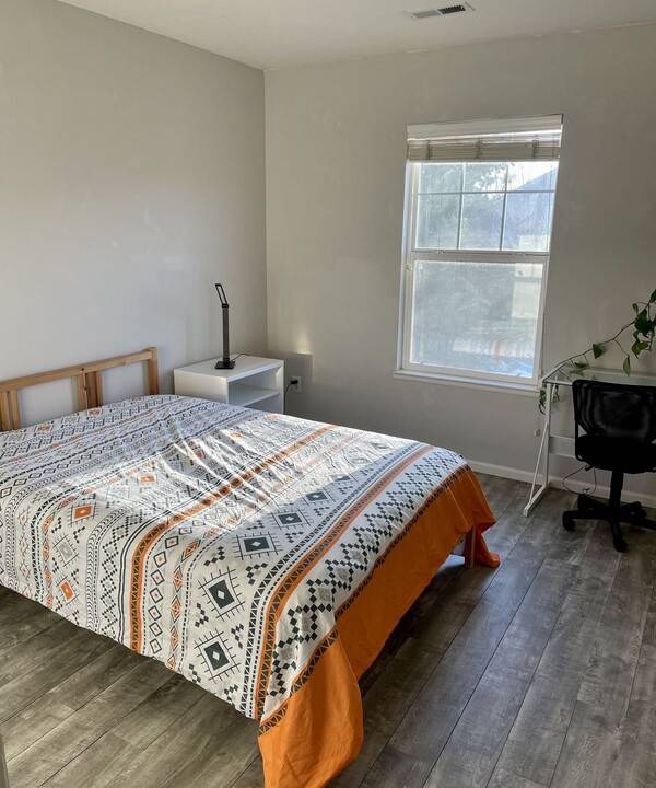 Lowry Field Resort | Private room ∙ 1 guest