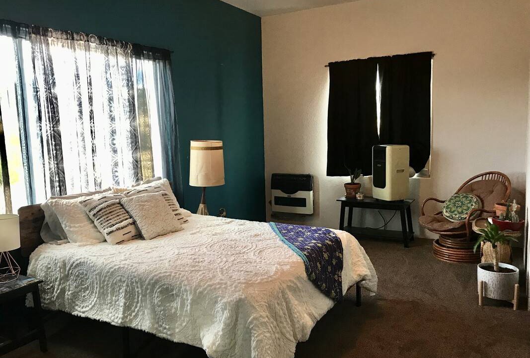 Penrose Resort | Private room ∙ 4 guests