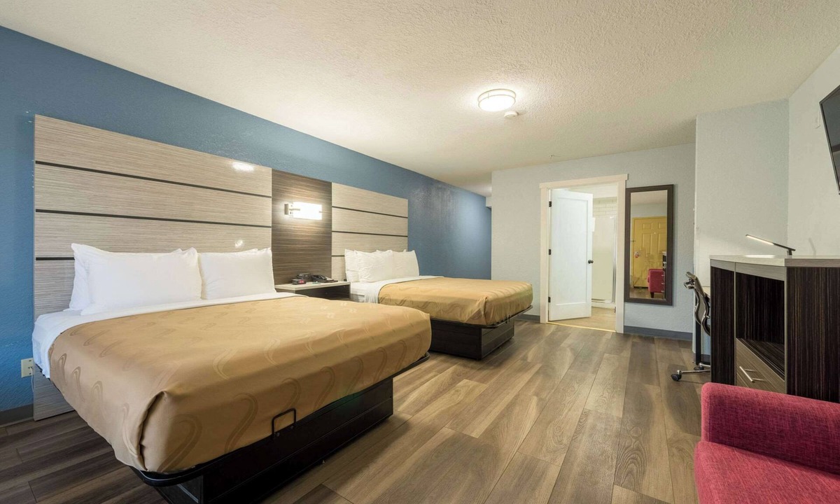 Manitou Springs Hotel | Quality Inn & Suites Manitou Springs at Pikes Peak