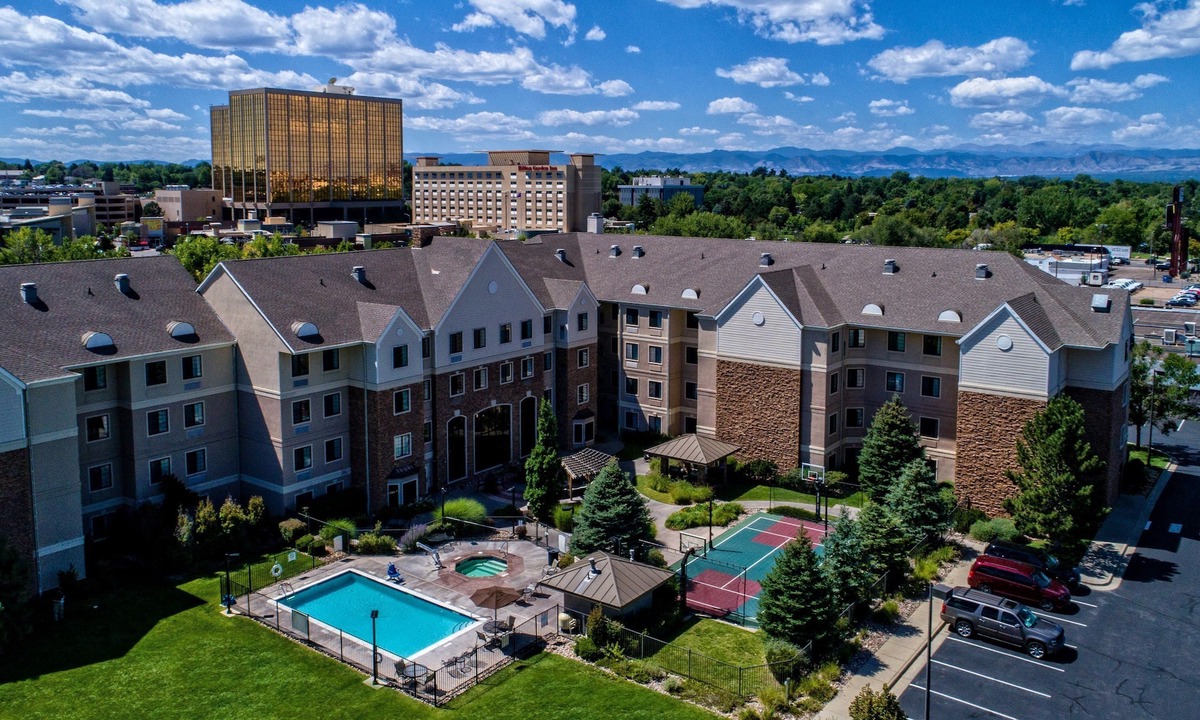 Glendale Condo | Queen Cherry Creek Suite | Pool, Hot Tub + Gym