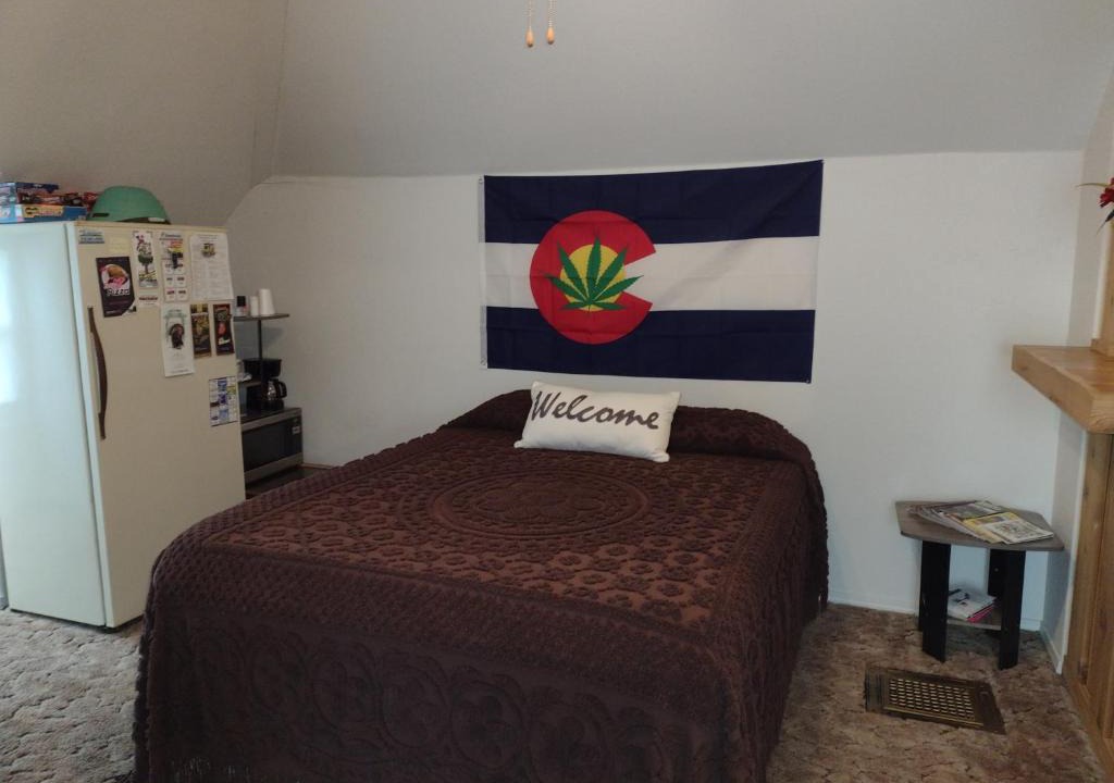 Trinidad Bed & Breakfast | Quiet upstairs studio close to town 420 friendly