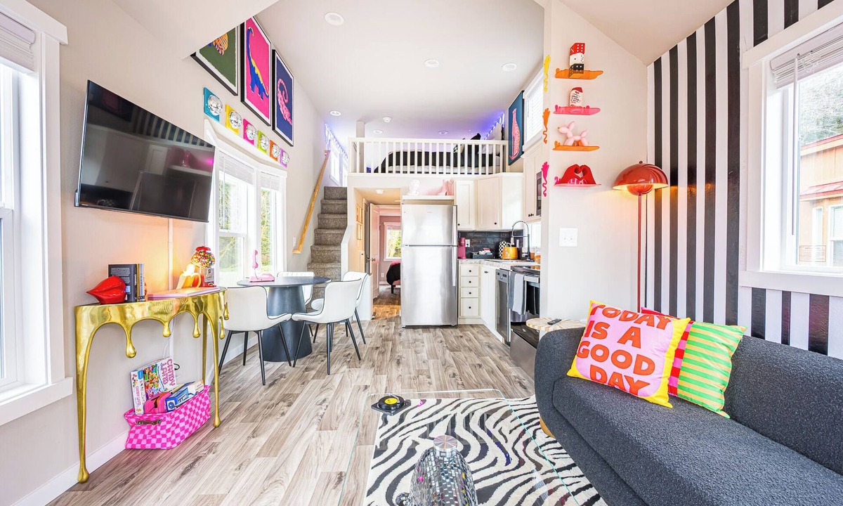 Forks Cabin | Rainforest Tiny Home Retreat Abstract Modern