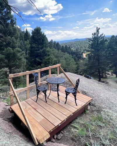 Florissant House | Red Door cabins