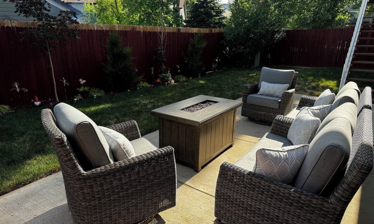 Littleton House | Redrocks Hot Tub Landing Pad