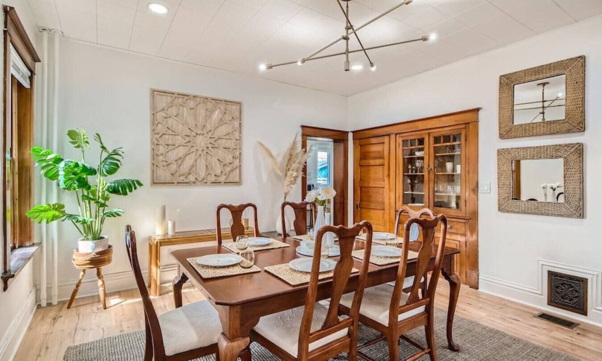 Lincoln Park House | Remodeled 3bd I Baker I Broadway I Sante Fe I CBD