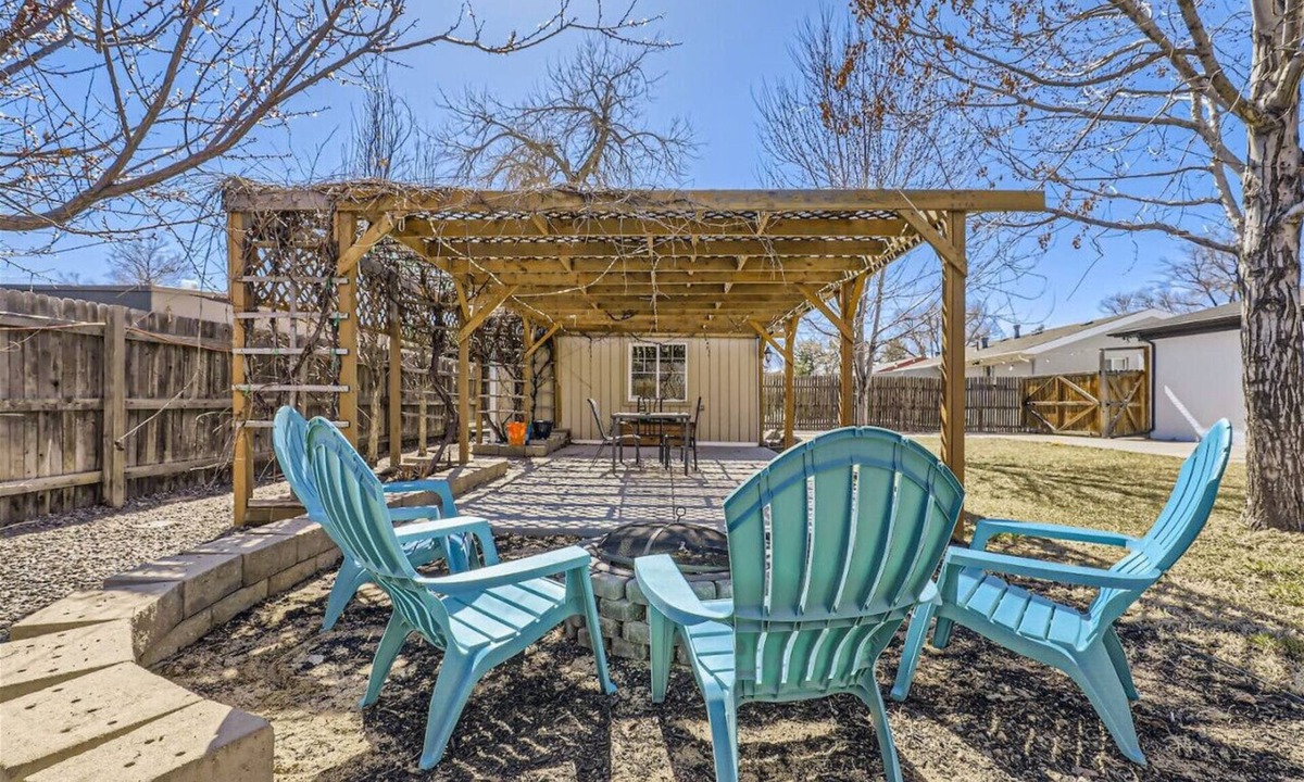 Montbello House | Remodeled 4BR Home: 2 Kitchens, Big Yard, Firepit, Near Downtown