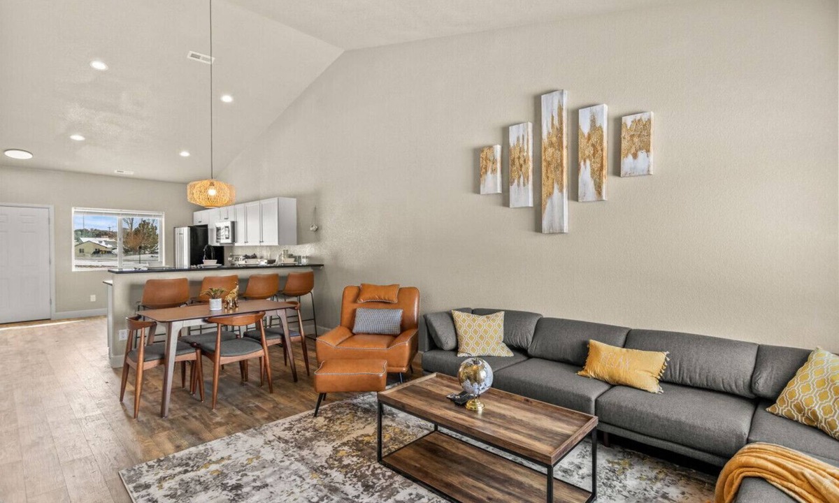 Pueblo West House | Reservoir Retreat: Family Friendly Vacation Spot