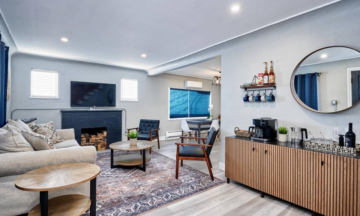 Speer House | Restful Home in Denver