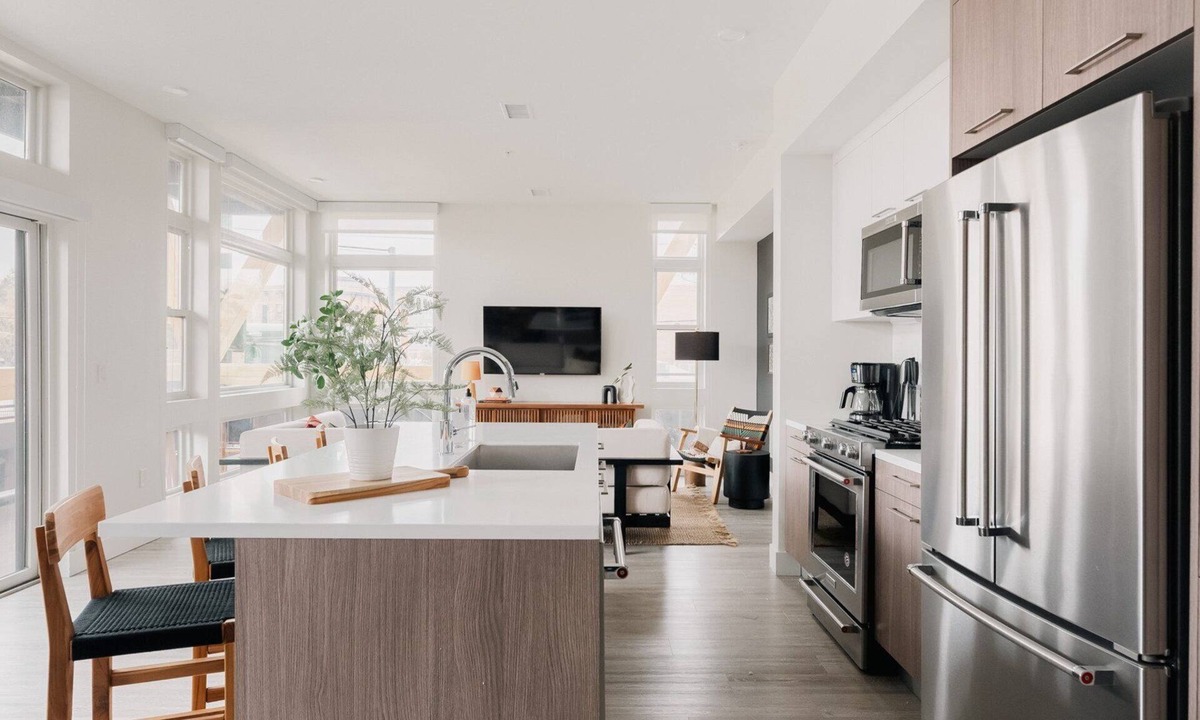 Highland Condo | Rhythm of Night | Espadin LoHi