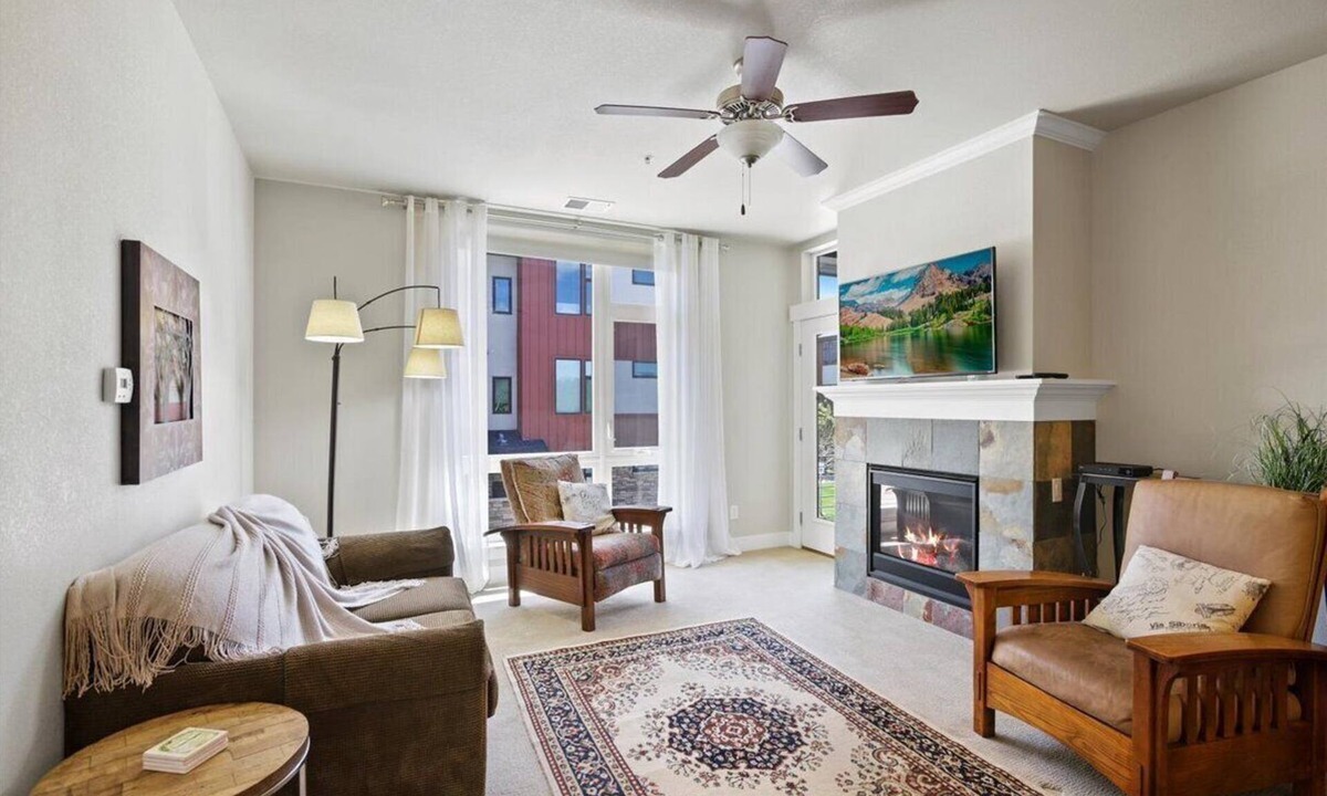 Rigden Farm Condo | Rigden Farm Loft with garage, elevator, secure building, close to CSU & Old Town