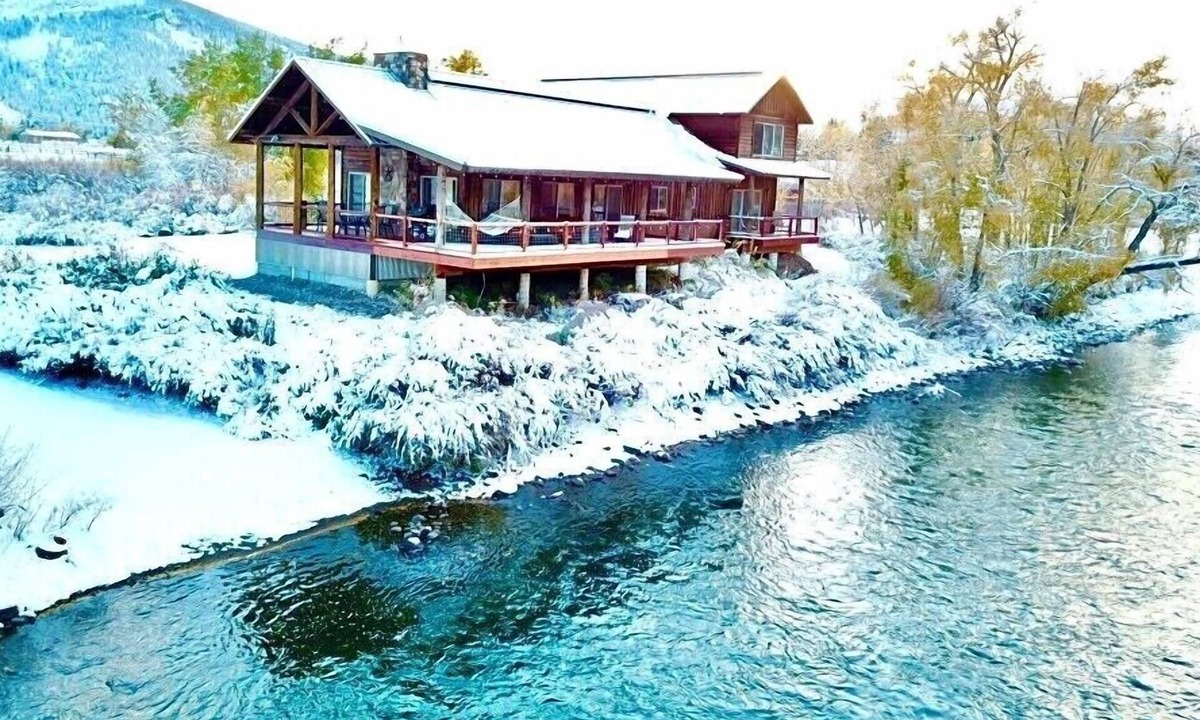 South Fork Cabin | Rio Oasis - Riverside Tranquility