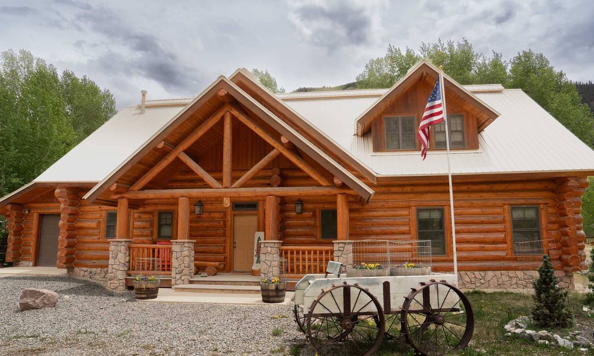 Lake City House | Ritz on the River - Gorgeous Log Cabin in the Heart of Town and Along the Lake Fork of the Gunnison
