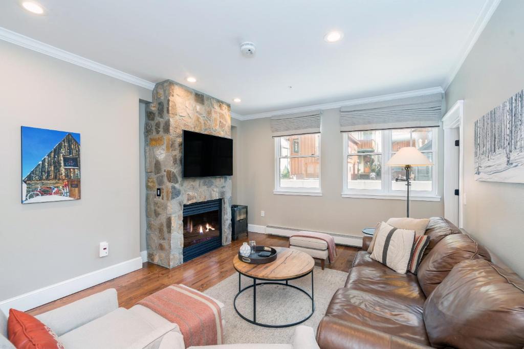 Telluride Apartment | River Club 104 by Alpine Lodging Telluride