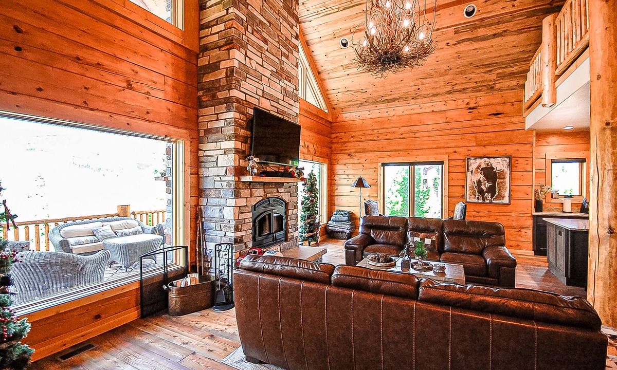 Grand Lake House | River Ridge Lodge - Brand new home overlooking the Colorado River! Sleeps 6!