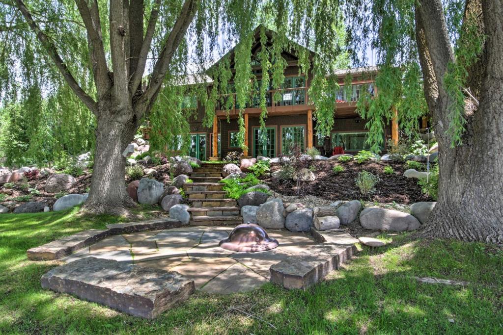 Glenwood Springs House | Rivers Edge Mtn Home Private Hot Tub and Views