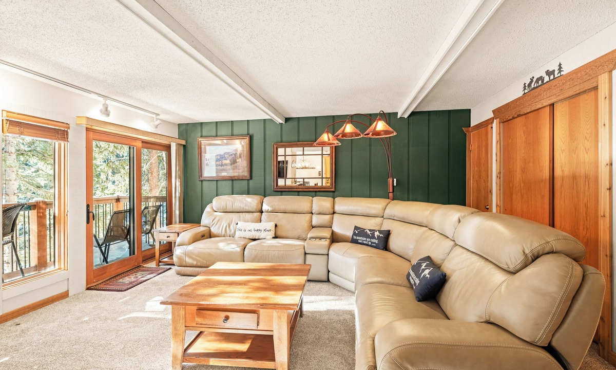 Peak 9 Condo | Riverside Condo, Cozy, Quiet, Walk to Town/Lifts