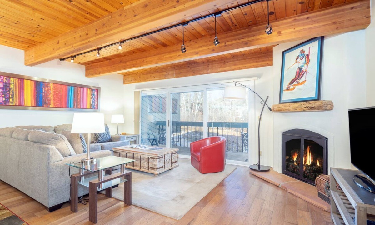 Telluride Condo | Riverside Dream | Short Walk to Main Street & Ski