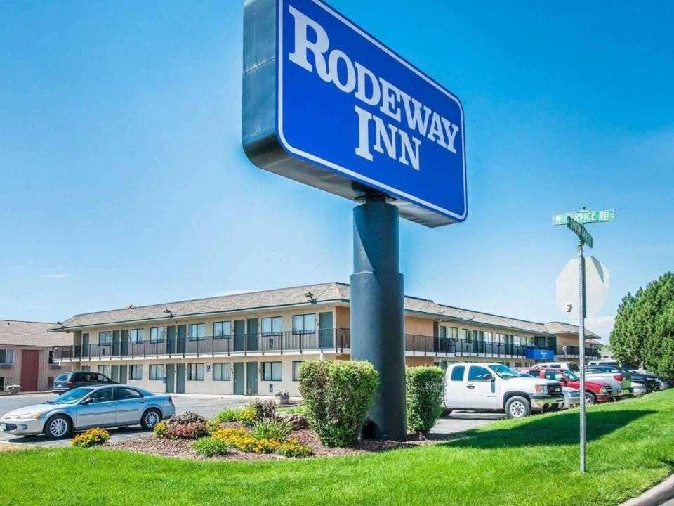 Evans Hotel | Rodeway Inn Greeley