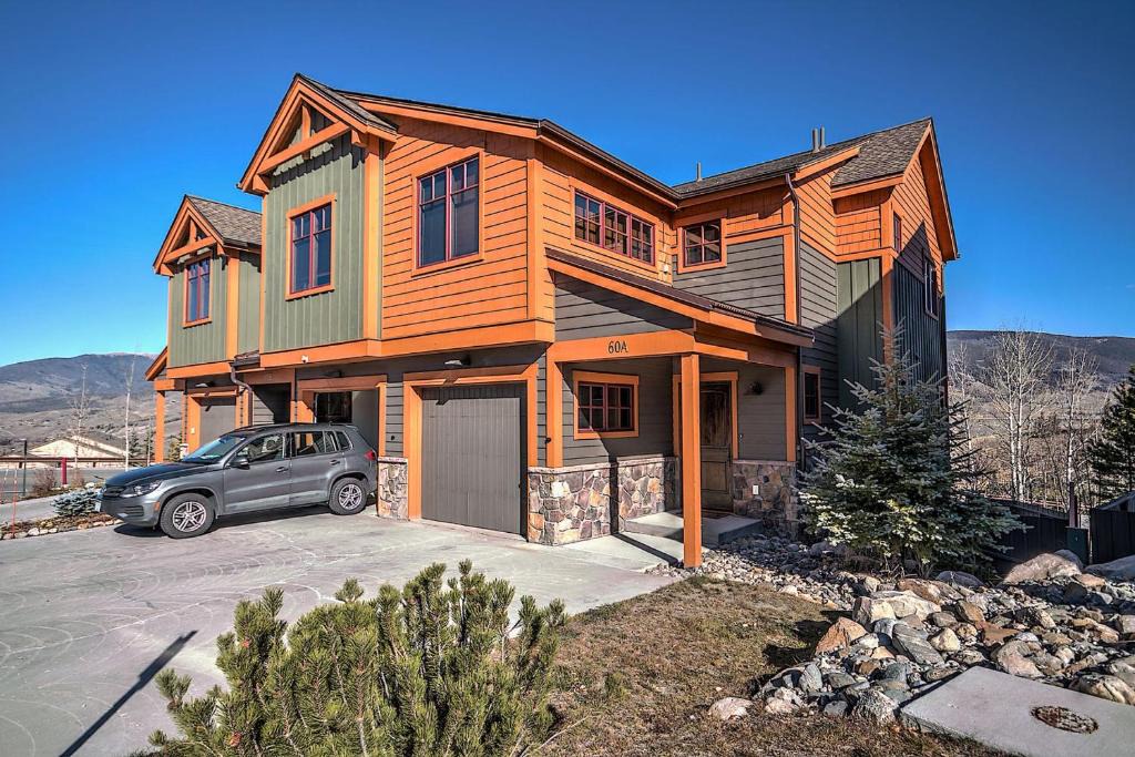 Wildernest Apartment | Rolling Ridge #60A by Book by Owner