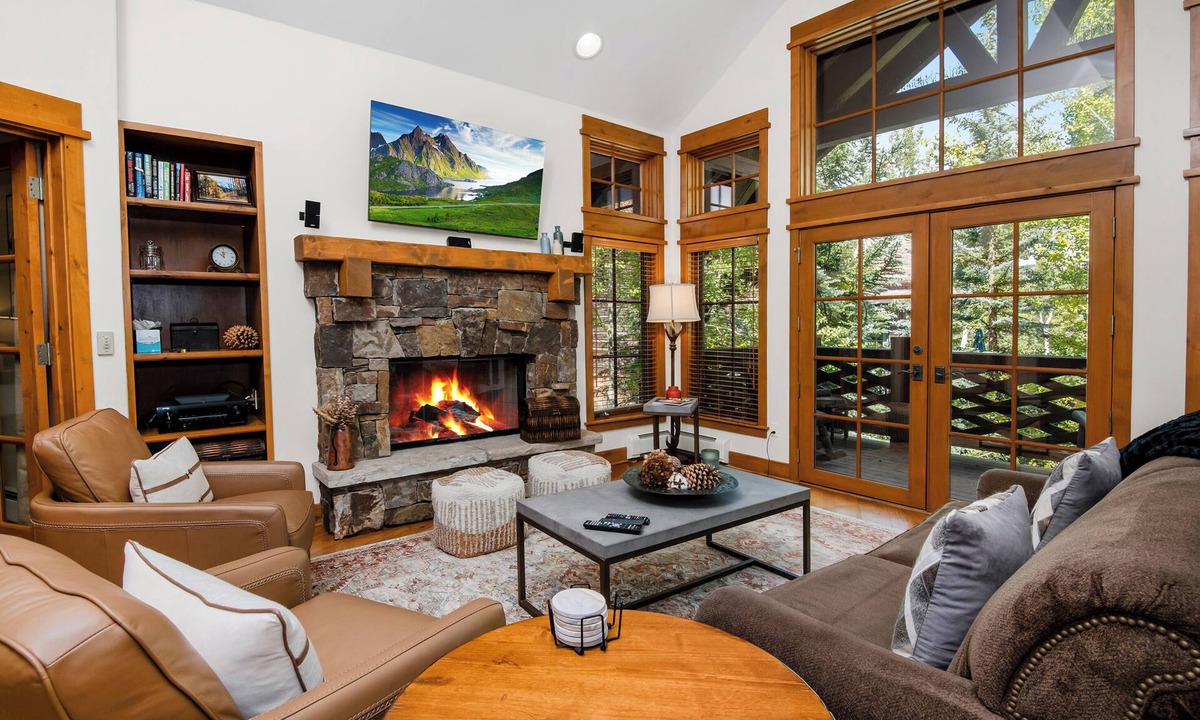 Avon House | Roomy, Luxurious Ski-In/Ski-Out w/Views, Hot Tub! Bachelor Gulch, Beaver Creek
